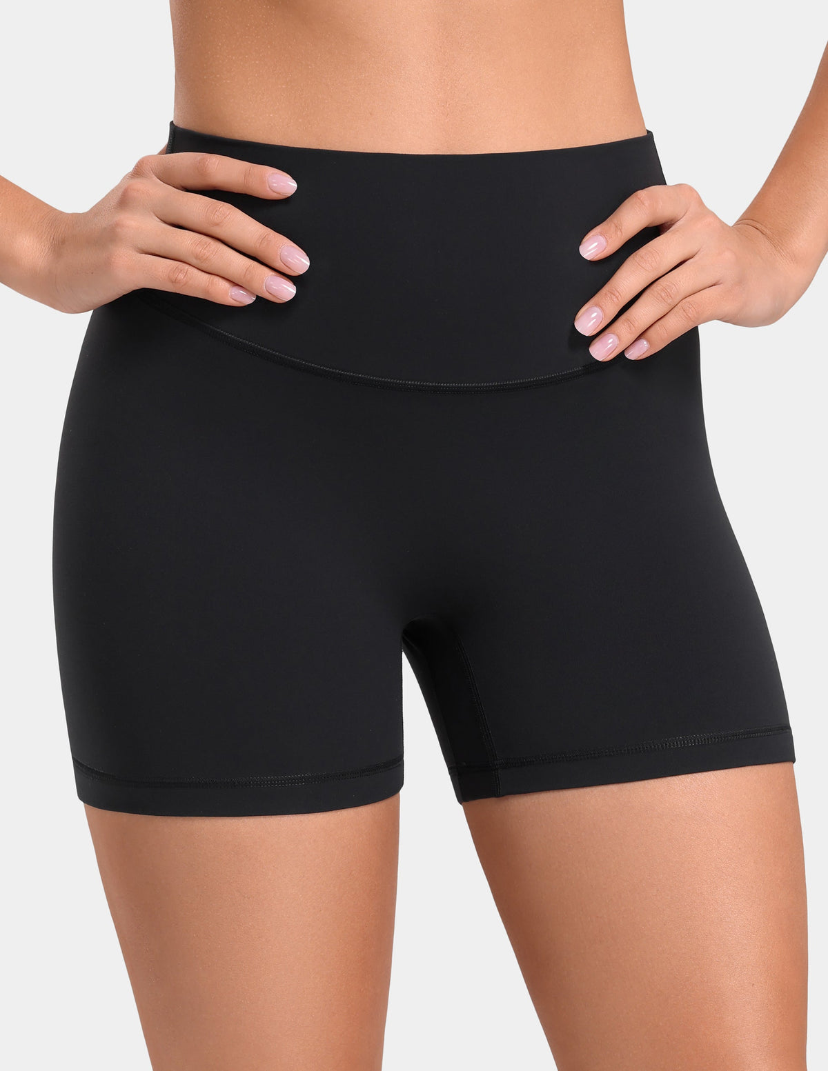 Sculptiva® Butt Scrunch No Front Seam 4'' Sports Short — Black