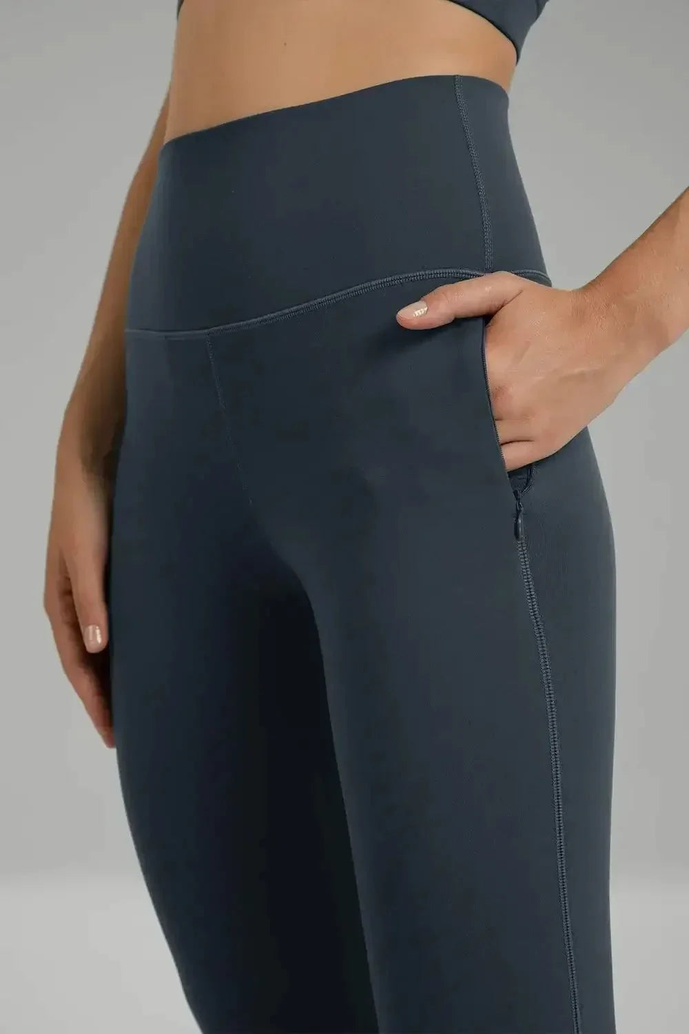 Dreamlux® Zip Pocket Flared Bootcut Yoga Pant 29.5" 3