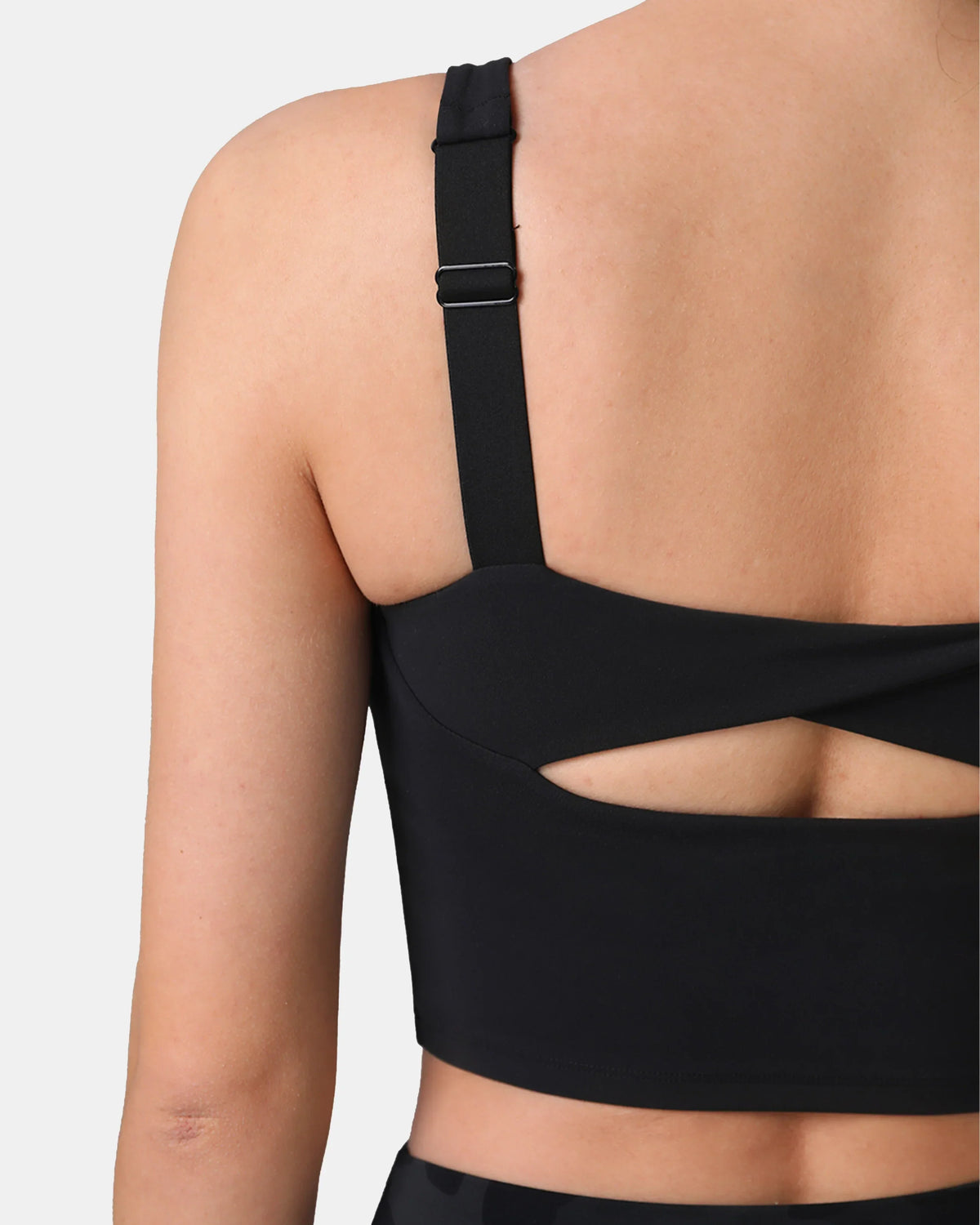 Dreamlux® Criss-Cross Back Sports Bra — Black