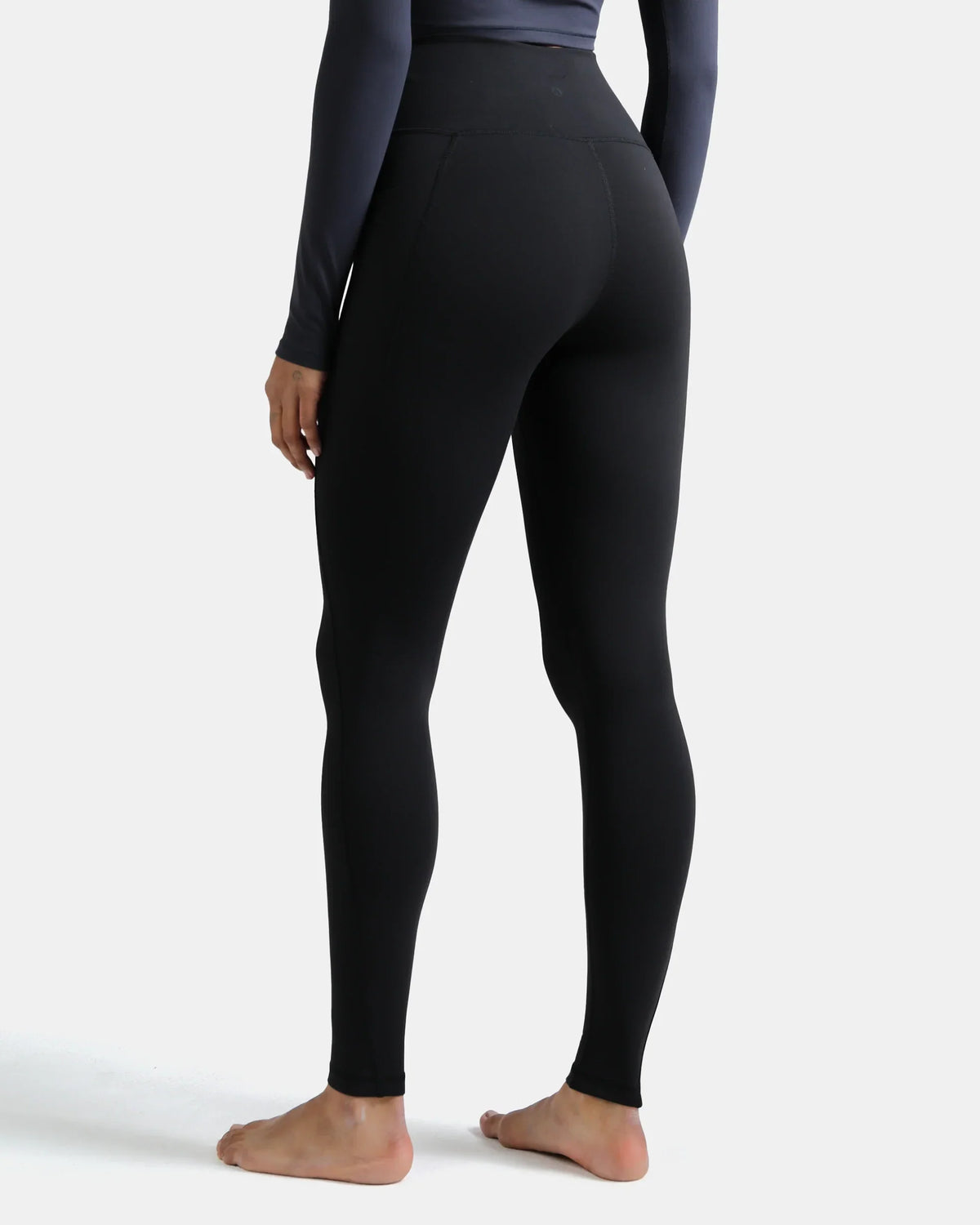 Dreamlux® High Waisted No Front Seam 28" Full Length Legging w/ Pockets — Black
