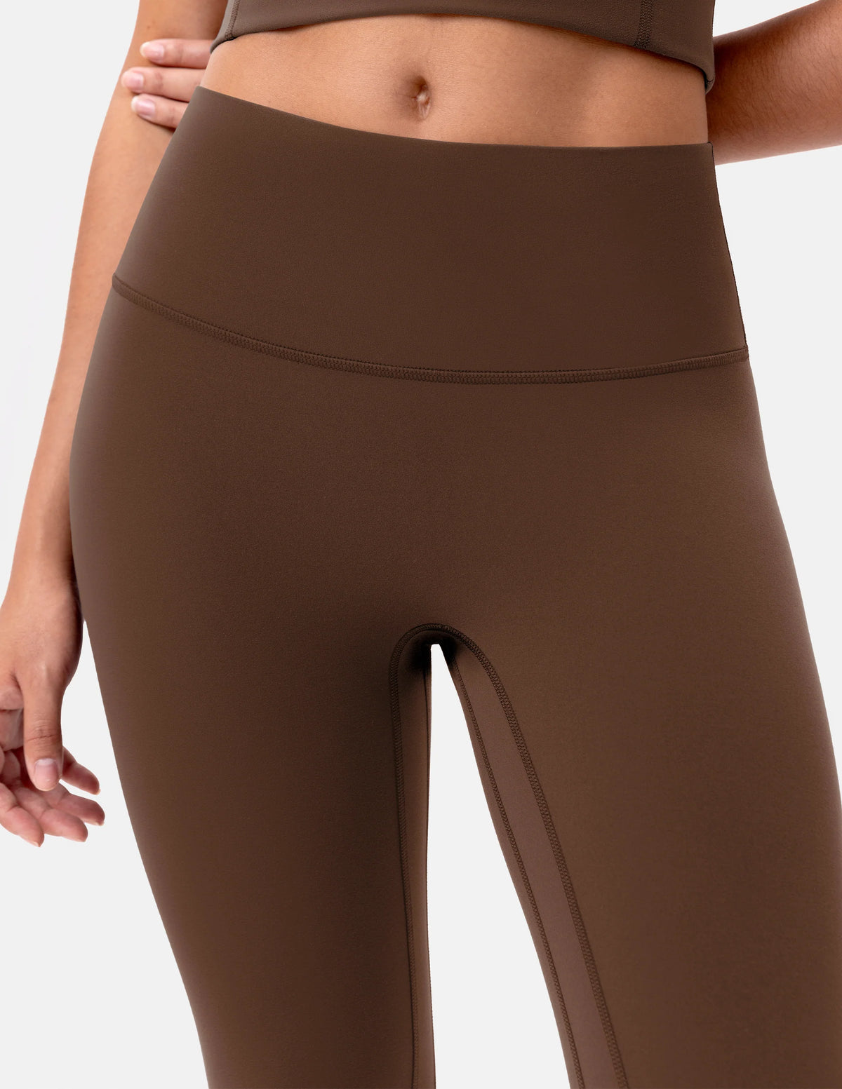 Dreamlux® High Waisted No Front Seam 21" Workout Legging — Cocoa