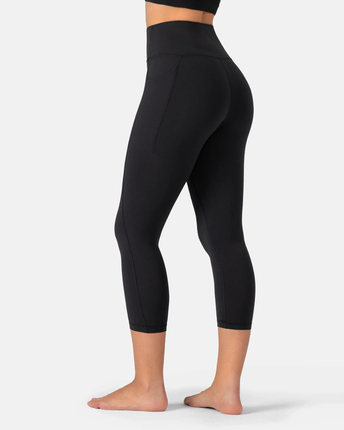 Dreamlux® High Waisted No Front Seam 21" Legging w/ Pockets — Black