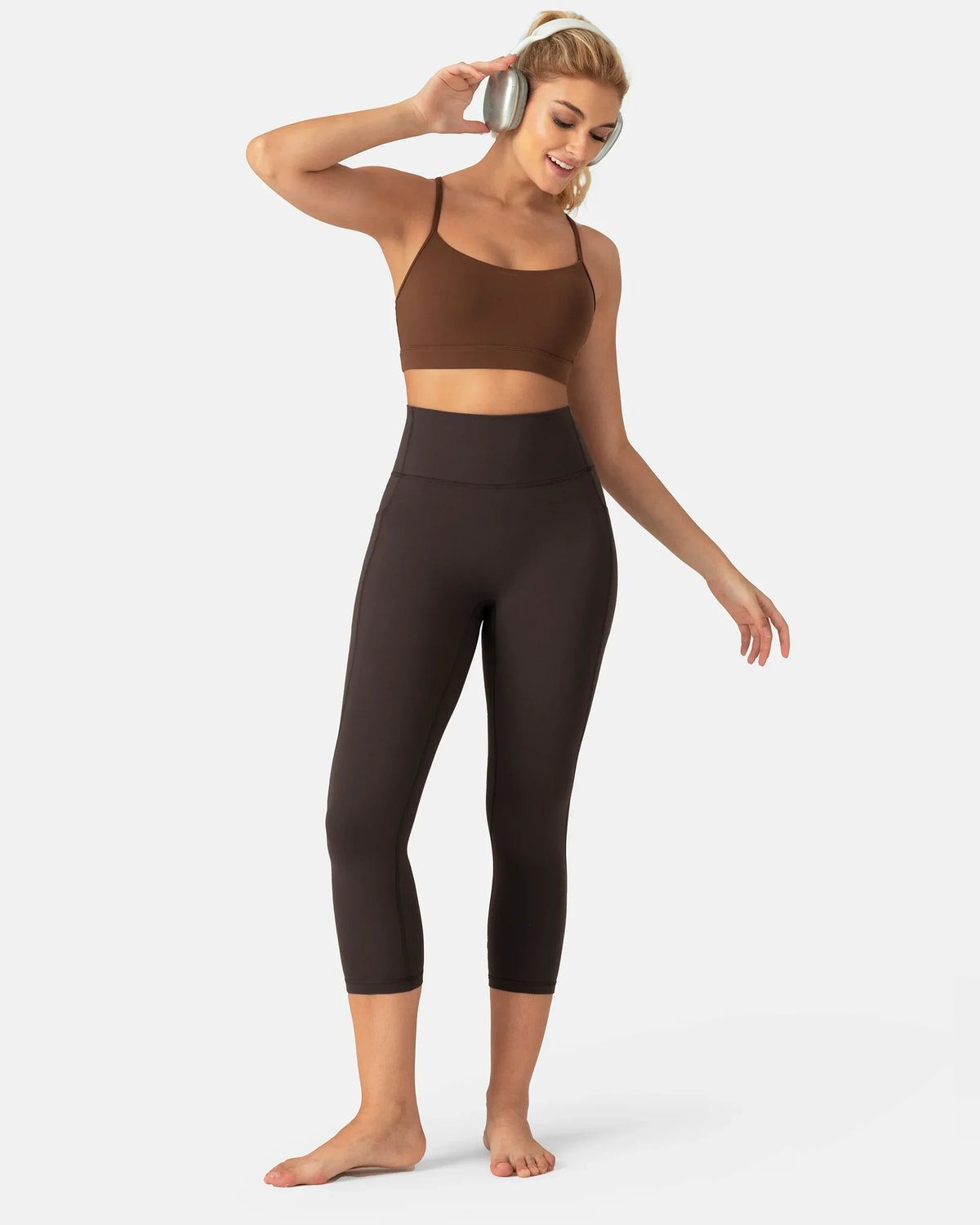 Dreamlux® High Waisted No Front Seam 21" Legging w/ Pockets — Espresso