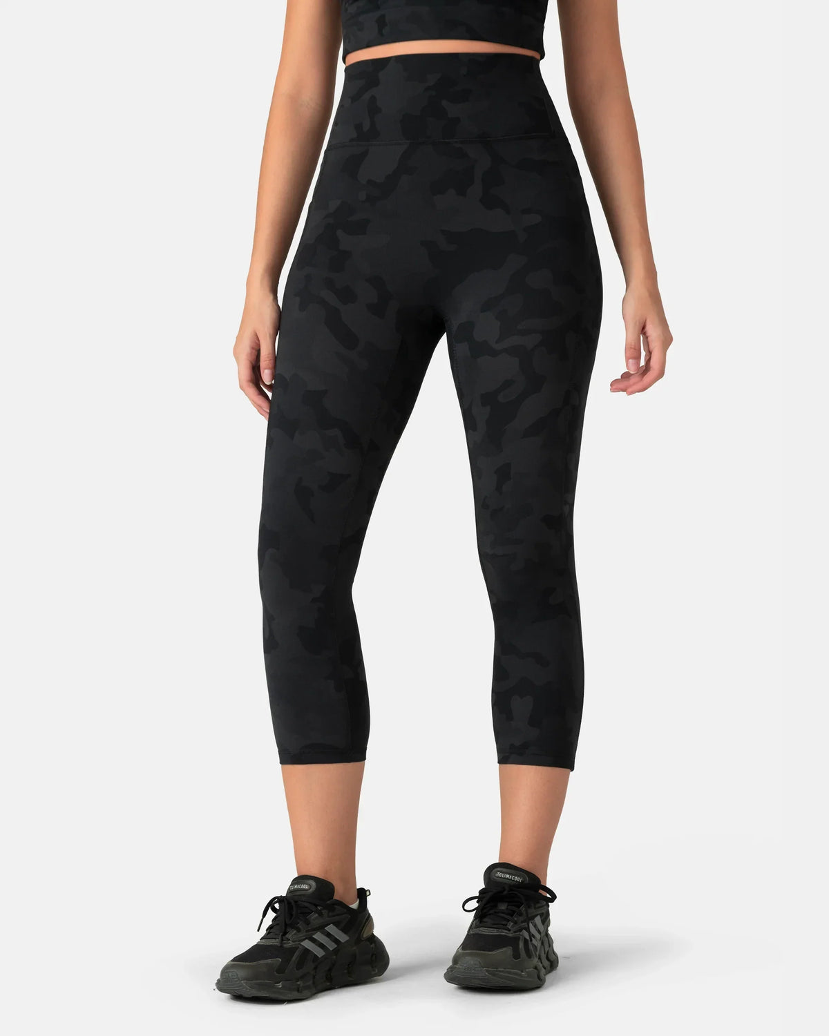 Dreamlux® High Waisted No Front Seam 21" Legging w/ Pockets — Grey Camouflage