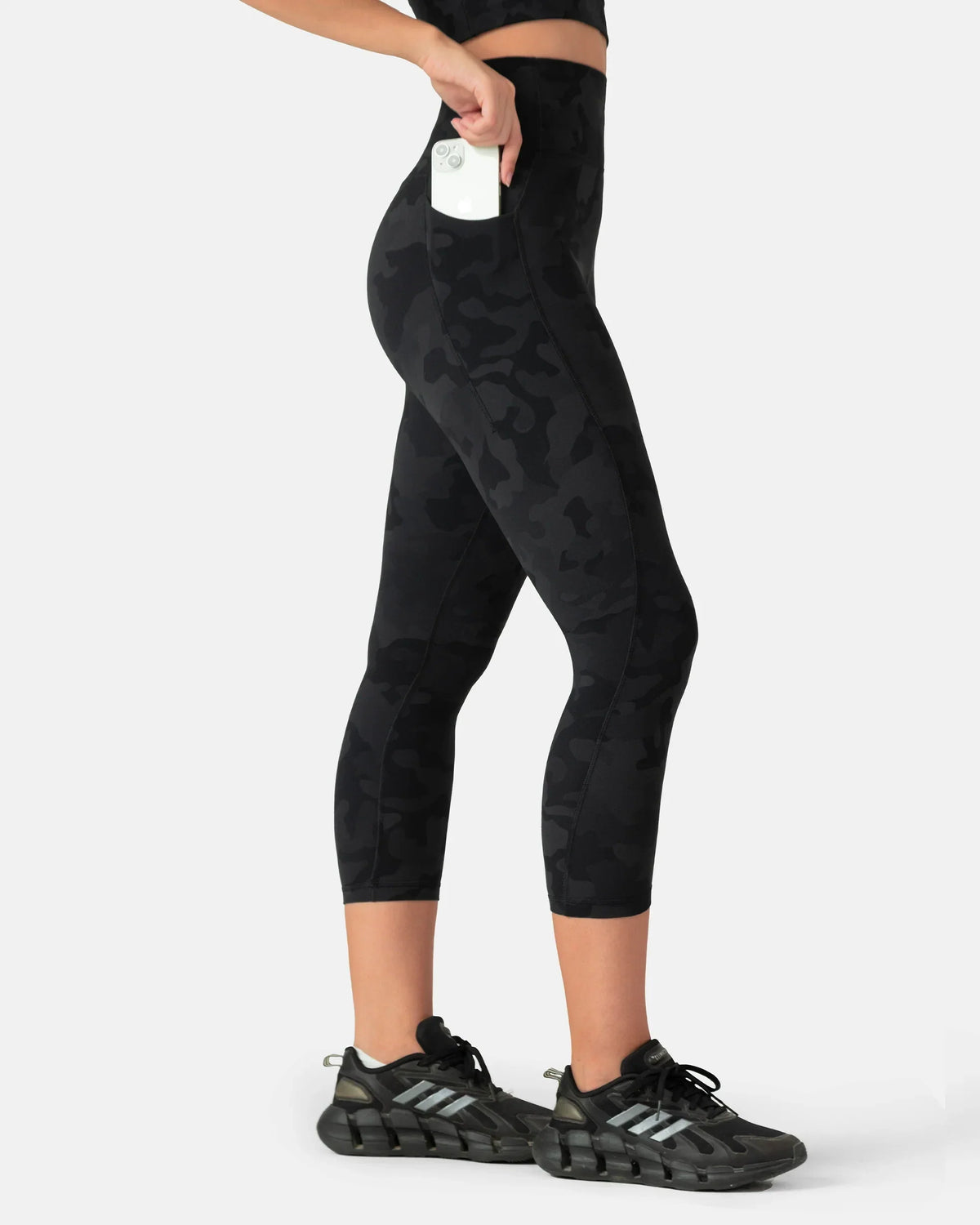 Dreamlux® High Waisted No Front Seam 21" Legging w/ Pockets — Grey Camouflage