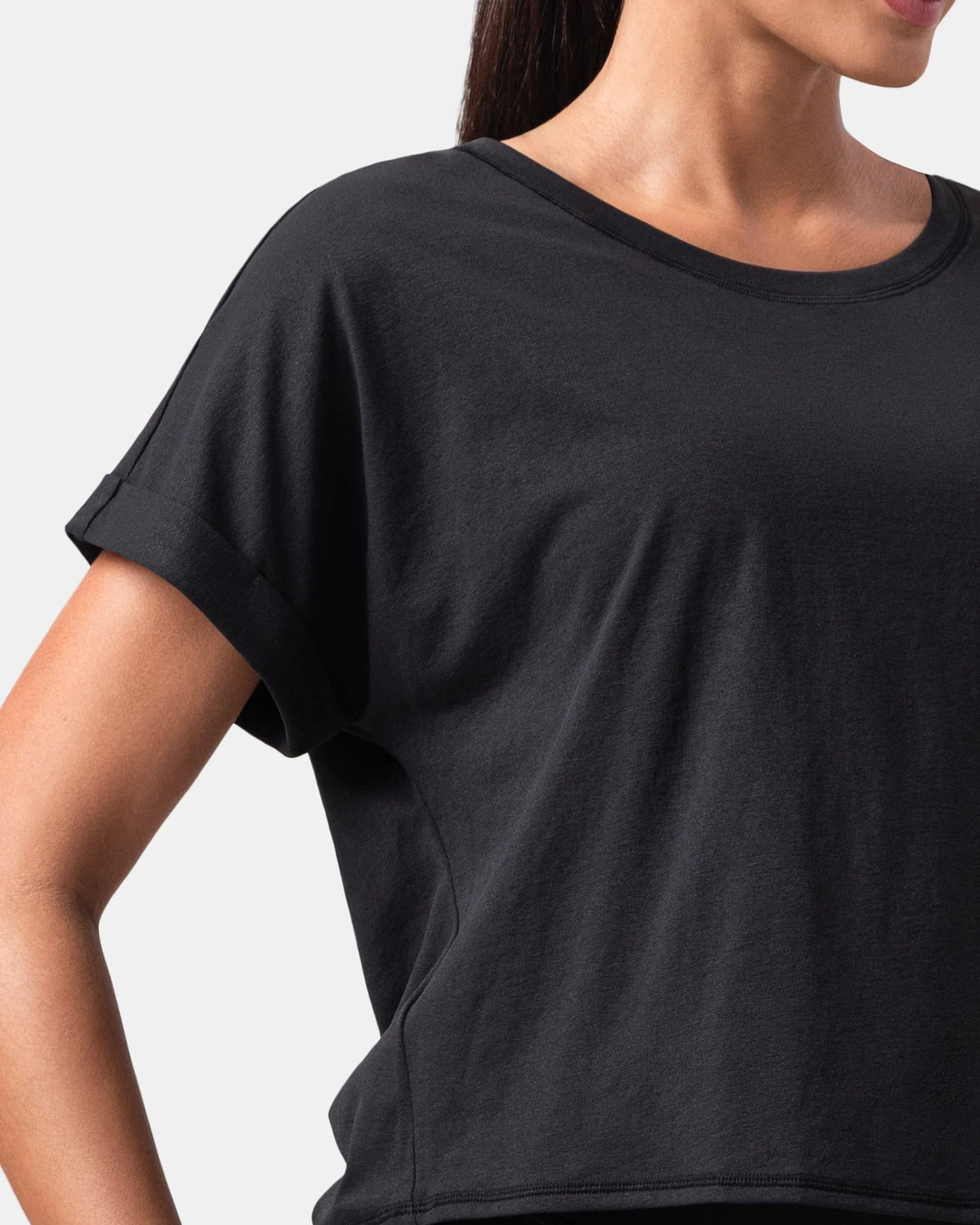 Sorona Batwing Sleeve Twist-Back Relaxed Fit Top — Black