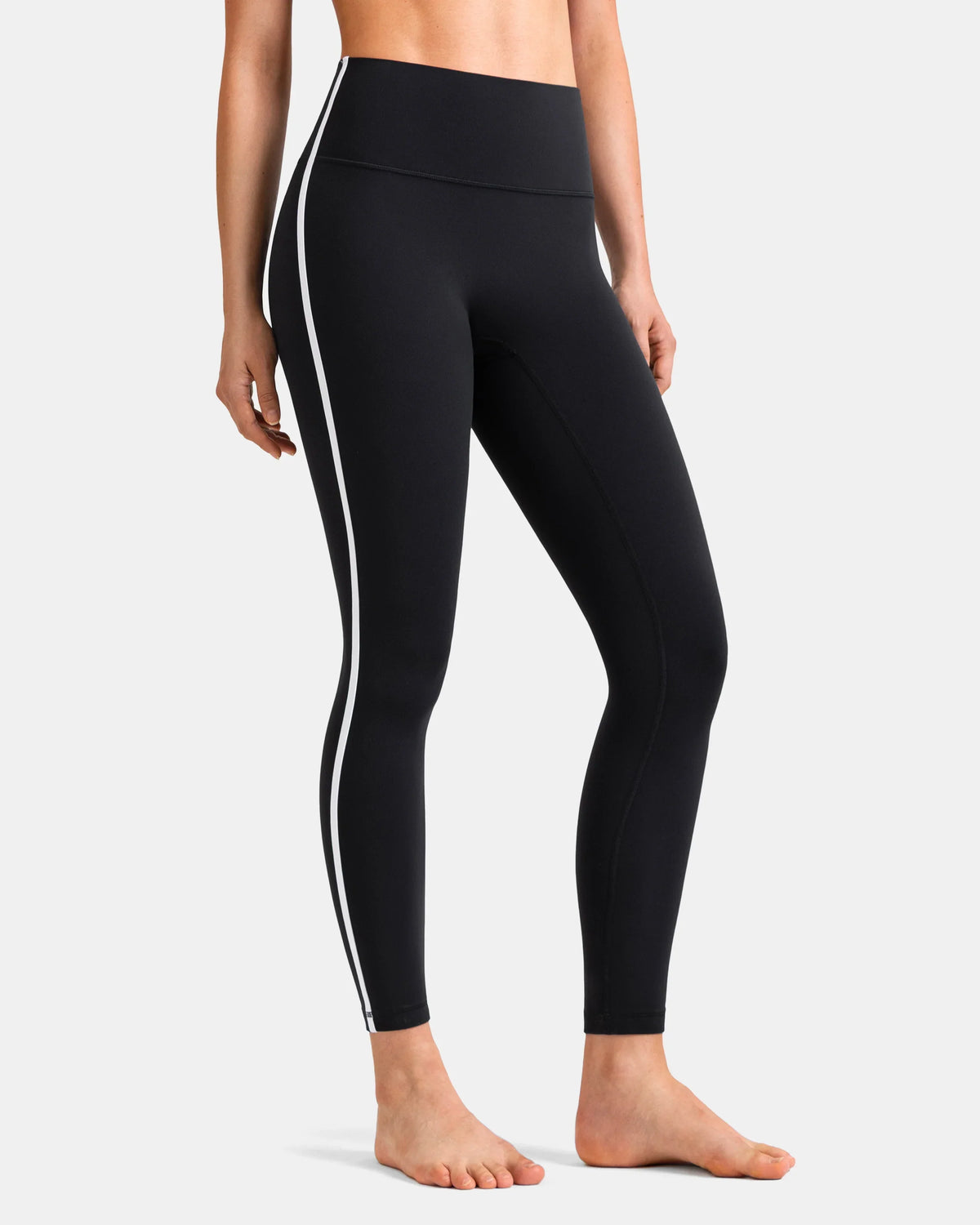 Dreamlux® High Waisted No Front Seam 25" Legging w/ Contrast Trim 1