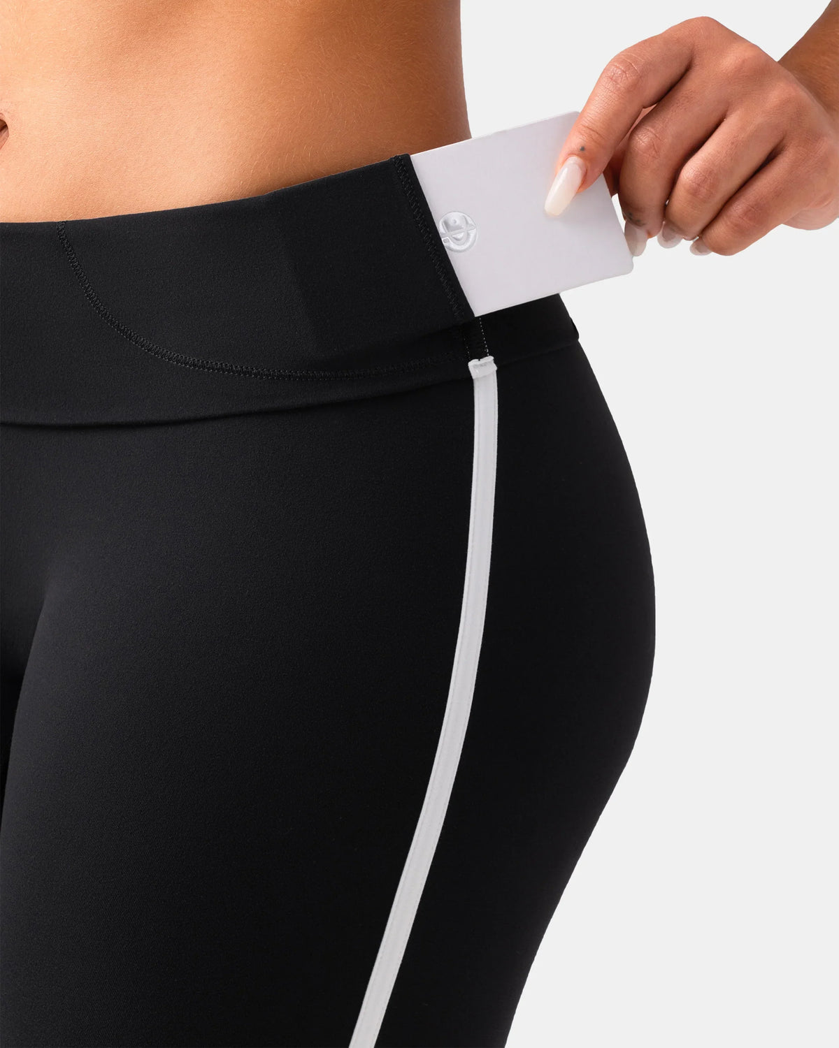 Dreamlux® High Waisted No Front Seam 25" Legging w/ Contrast Trim 3