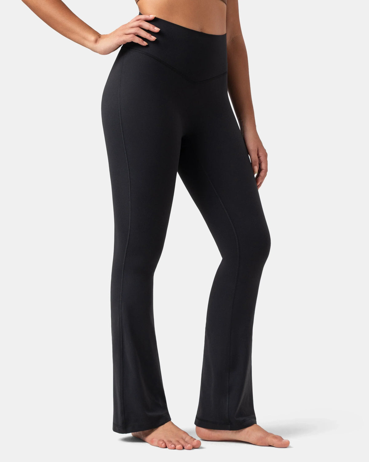 Dreamlux® No Front Seam Flare Legging 29.5" - Standard — Black