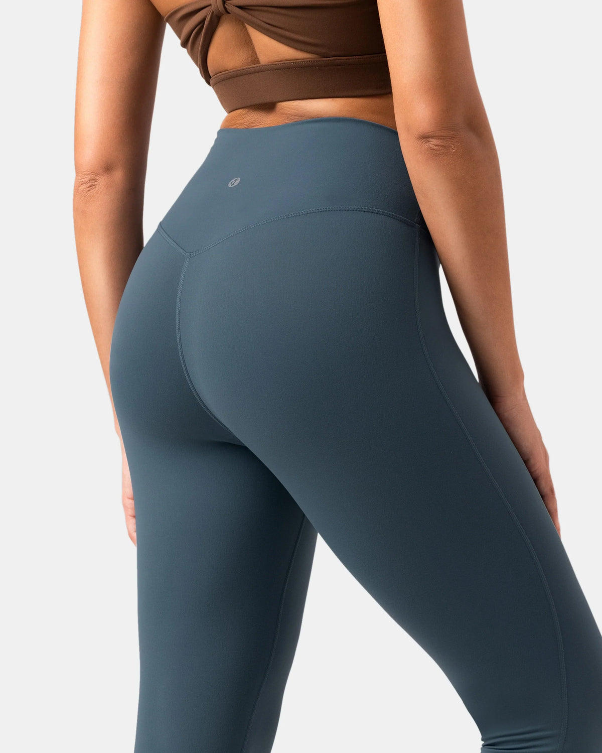 Dreamlux® No Front Seam Flare Legging 29.5" - Standard 4