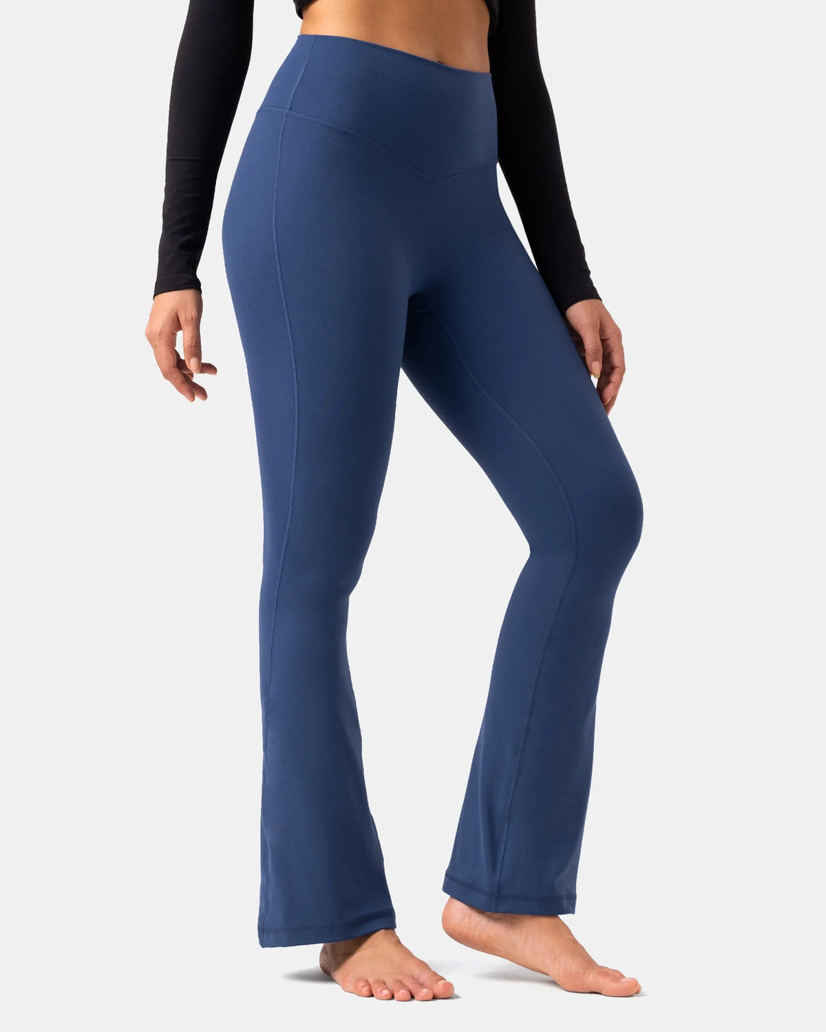 Dreamlux® No Front Seam Flare Legging 29.5" - Standard — Titan