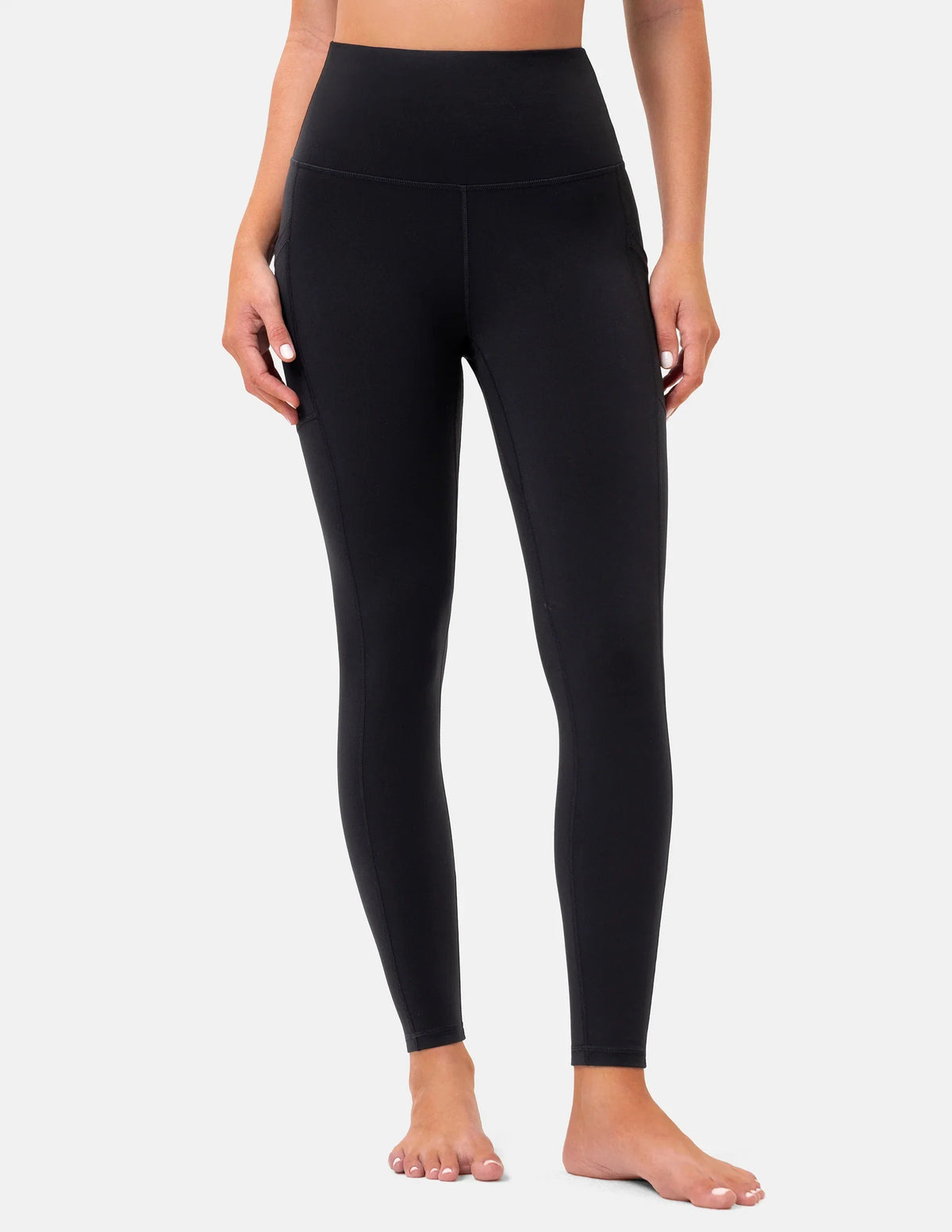 Essential High Waisted 25" Legging w/ Pockets — Black