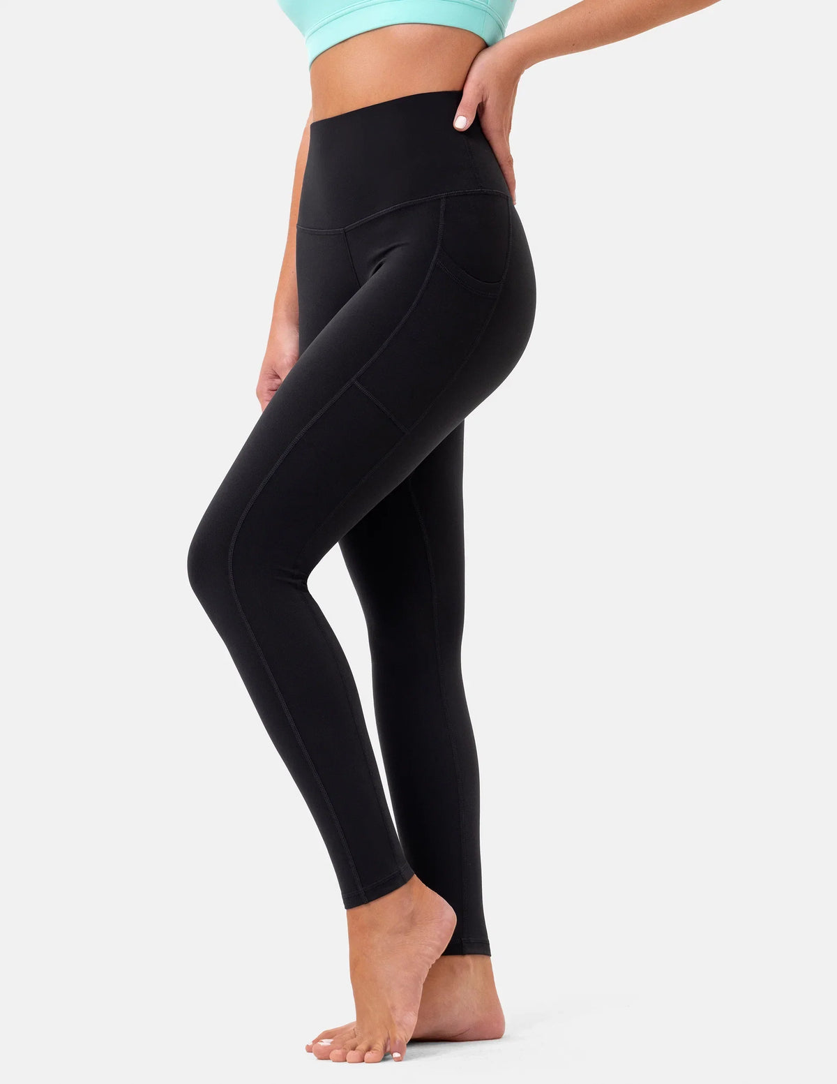 Essential High Waisted 25" Legging w/ Pockets — Black