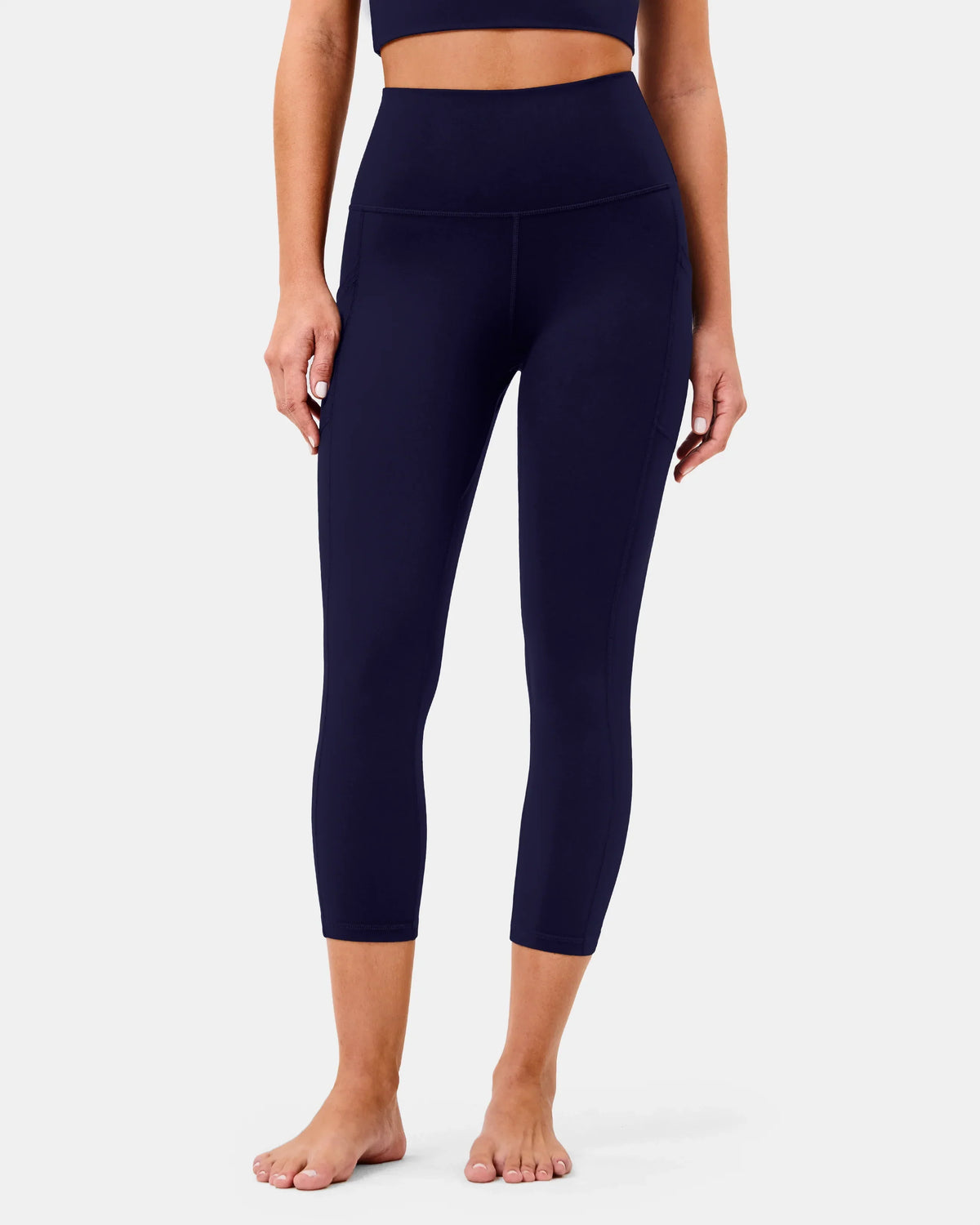 Essential High Waisted 21" Sports Legging w/ Pockets — Navy